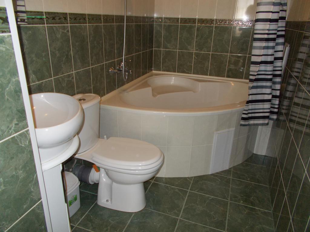 Truskavets Lux Apartment ภายนอก รูปภาพ